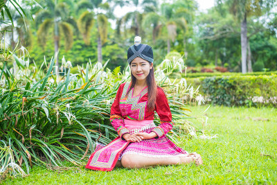 Mhong hill部落妇女