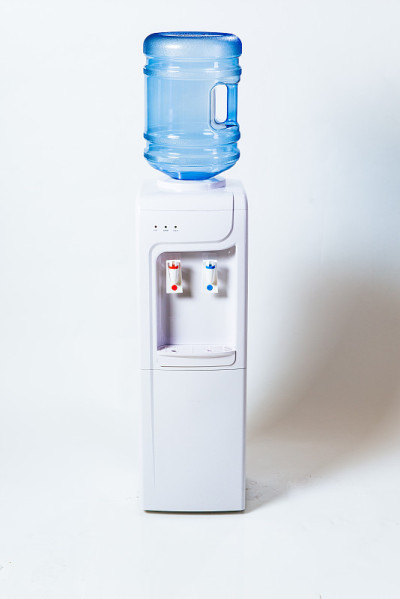 可重复使用的标准五哈龙塑料水瓶用于冷却器
