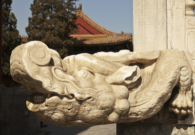 中国鳄鱼石雕