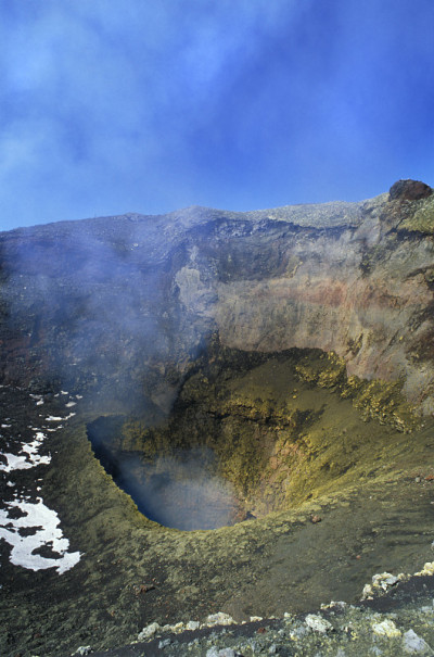 维拉里卡火山口。