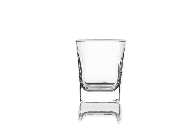 空的威士忌酒杯