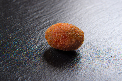 用ascolana制作的手工橄榄在Ascoli marche地区被称为Olive all'ascol