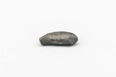 Black magnetic Tektite Meteorite called Atacamaite