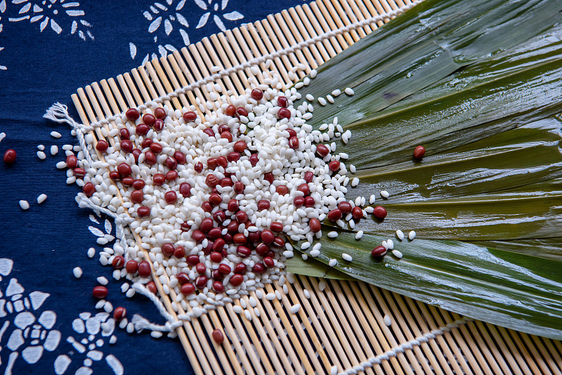 中国端午节的食物是粽子