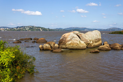 白石岛和怪坝湖