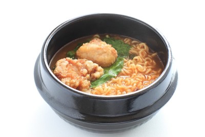 韩国食物，炸鸡和拉面