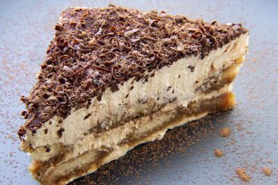 Tiramisu Cake
