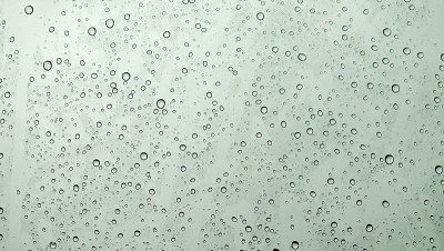 雨天当墙纸