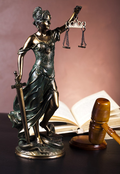 古老的正义、法律雕像