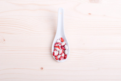 船上的生斑点豆是减肥食品