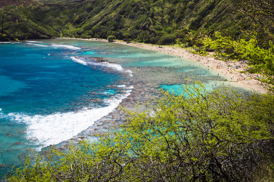 夏威夷瓦胡岛的哈瑙玛湾
