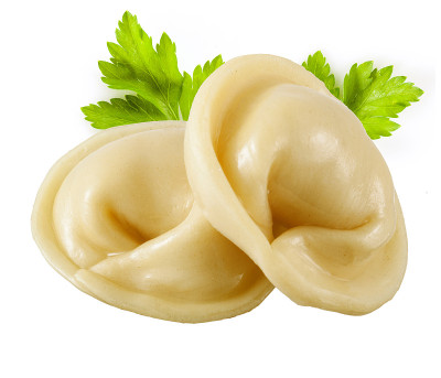 饺子。俄罗斯的佩尔梅尼孤立在白色