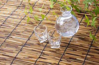 工作室一杯冷清酒