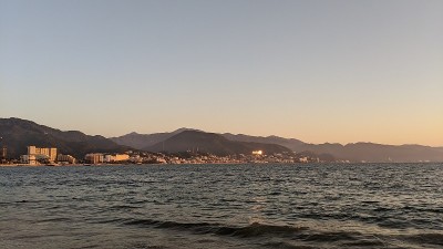 巴亚尔塔港河(图7)