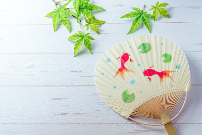 日本夏日场景与日本扇