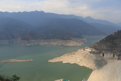 特赫里水电站大坝的观点，特赫里大坝。特赫里Garhwal。北阿坎德邦。印度。亚洲