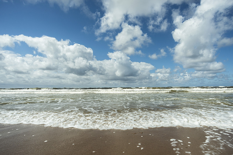 白海冲浪