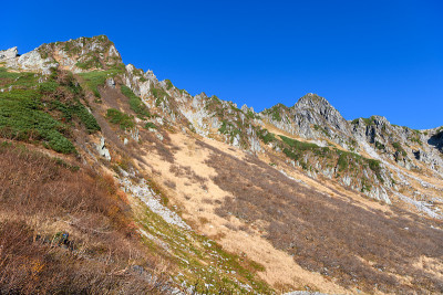 Senjojiki Cirque和hokendake山在深秋