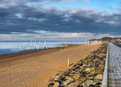 丹麦Esbjerg附近Hjerting wadden海的海滩码头