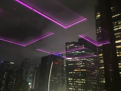 纽约曼哈顿摩天大楼的夜晚。