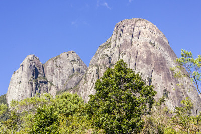 三峰州立公园