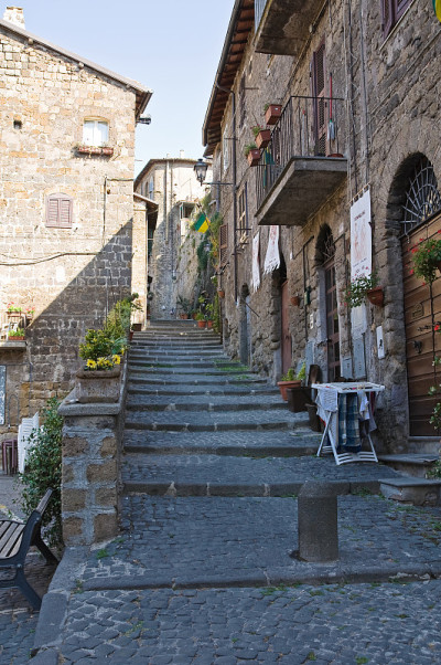 Alleyway。Ronciglione。拉齐奥。意大利。