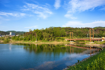 春浩吉湖