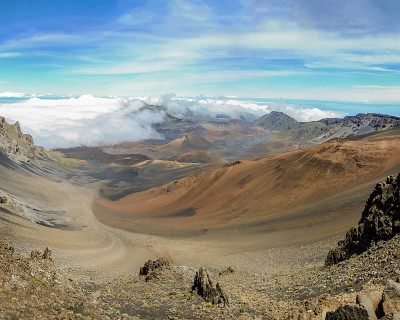 夏威夷毛伊岛哈雷阿卡拉火山口全景图