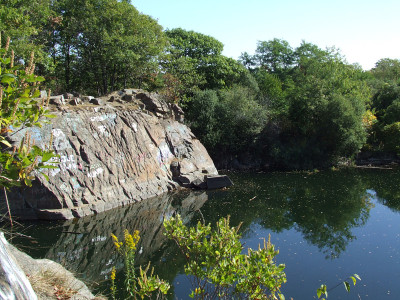 充水花岗岩采石场