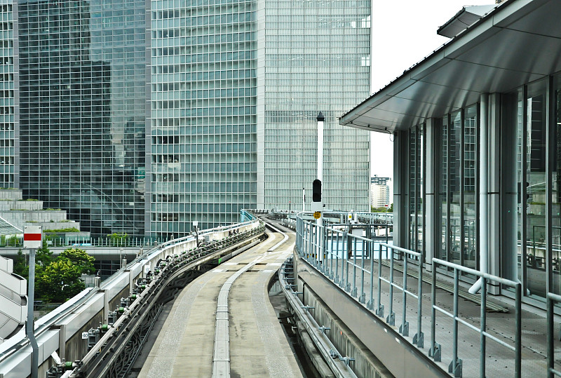 日本东京新桥站的铁路