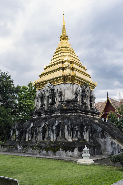 清曼Wat Chiang Man始建于1297年，是清迈的第一座寺庙，在清迈新城建设期间，孟格雷国王