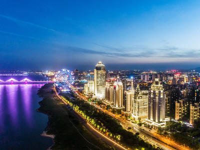 现代城市夜景，中国南昌