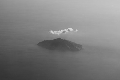 岛与云