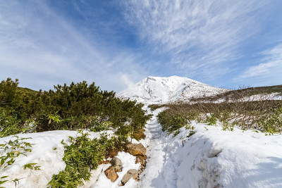 冬天的朝霞山