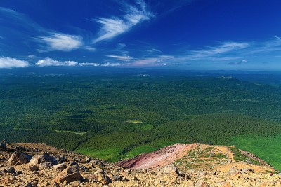 日本北海道赤富山的夏季景观