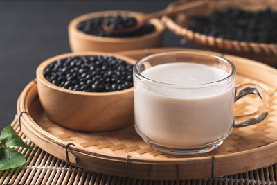 黑豆籽和豆浆