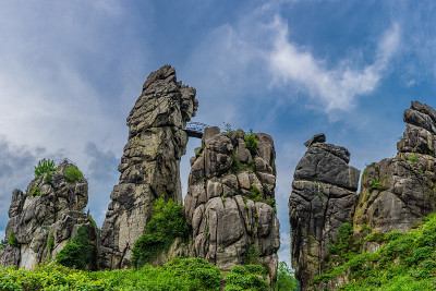 德国Teutoburg森林的砂岩岩层Externsteine