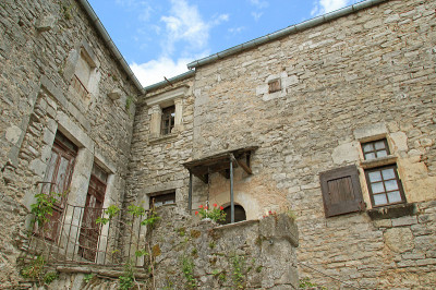 古老的法国村庄，Aveyron，法国。