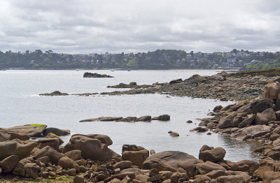 在Perros-Guirec