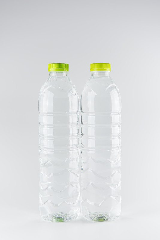 水