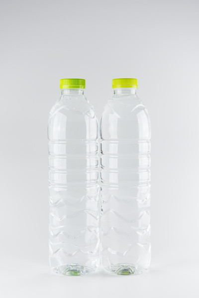 水