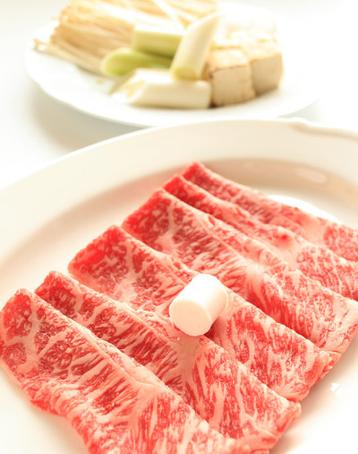 新鲜牛肉，豆腐韭菜