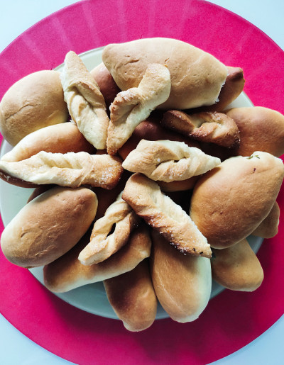 自制酵母派，美味的自制蛋糕，烘焙食品