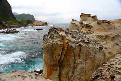 台北东北海岸风景名胜区的海岸岩层，