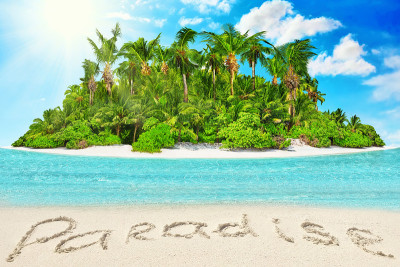 Whole tropical island within atoll in tropical Oce