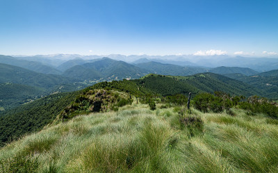 法国比利牛斯山脉的山脉景观