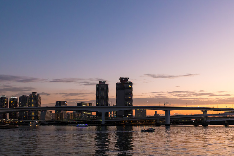 御台场向东洲一侧的夜景