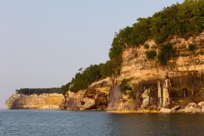 图为岩石国家湖岸