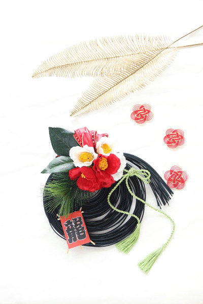 茶花花束和花圈