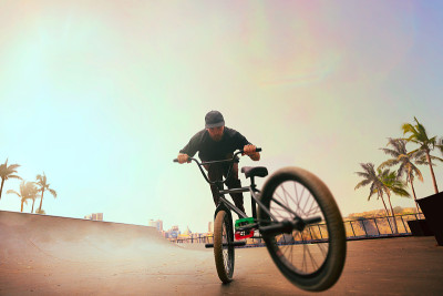 BMX骑手。